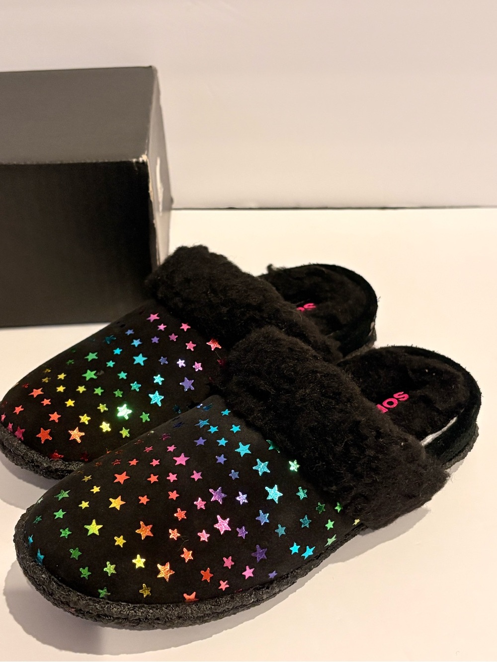 Suede and faux fur slippers, Sorel Youth Nakiska Slide II